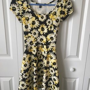 Daisy dress